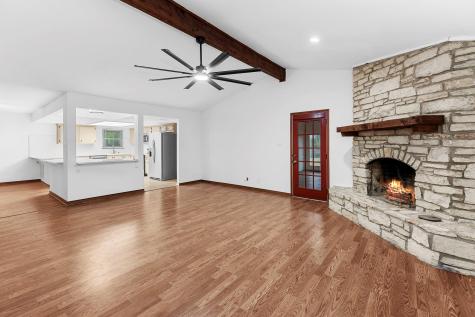 319 Matthew Cove Bastrop TX 78602