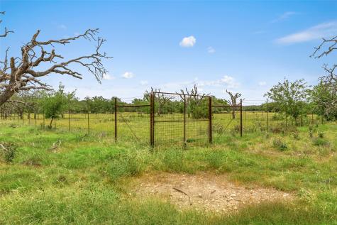 65 Miles Lane Harper TX 78631