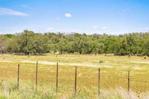 65 Miles Lane Harper TX 78631