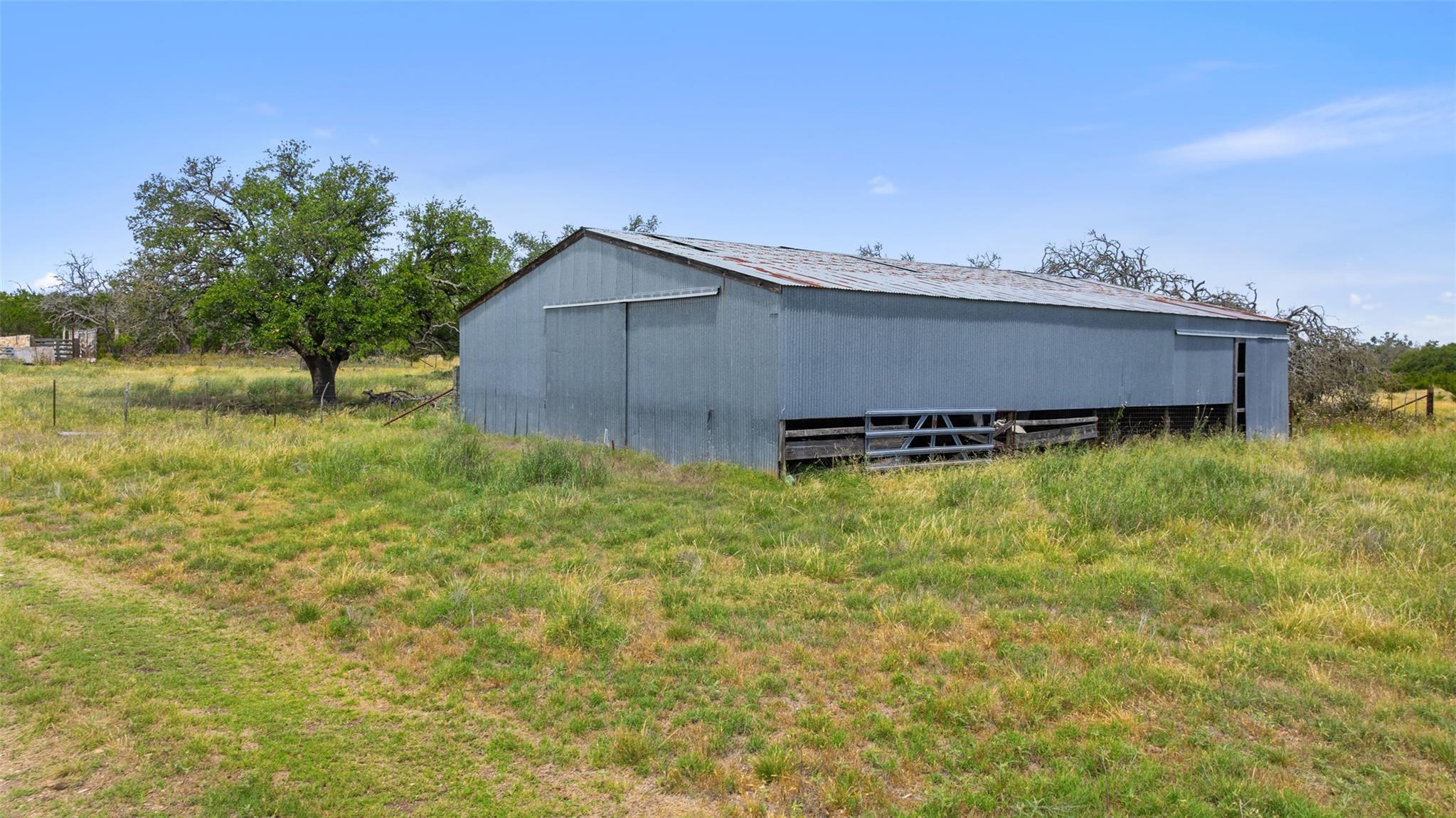 65 Miles Lane Harper TX 78631