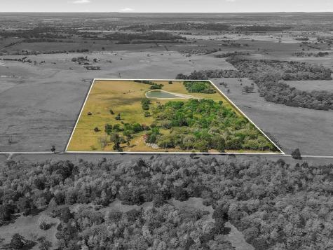 3669 County Road 326 Lexington TX 78947