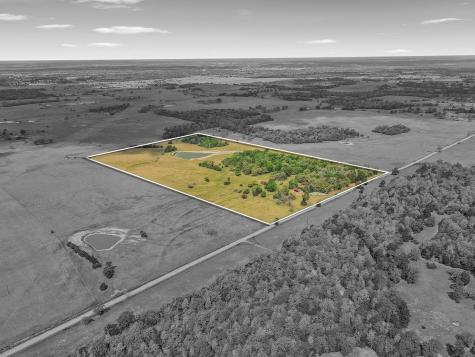3669 County Road 326 Lexington TX 78947