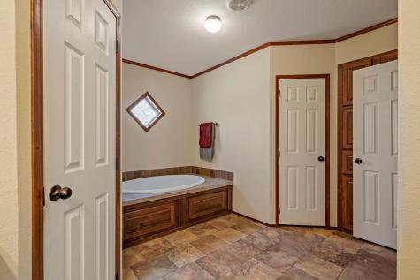 454 Leisure Lane Cedar Creek TX 78612