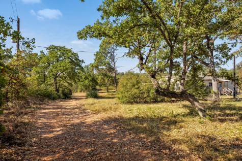 454 Leisure Lane Cedar Creek TX 78612