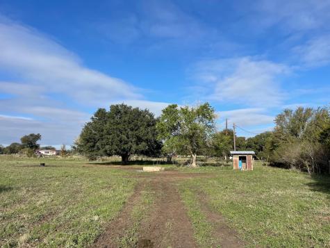 741A Muzny Road La Grange TX 78945