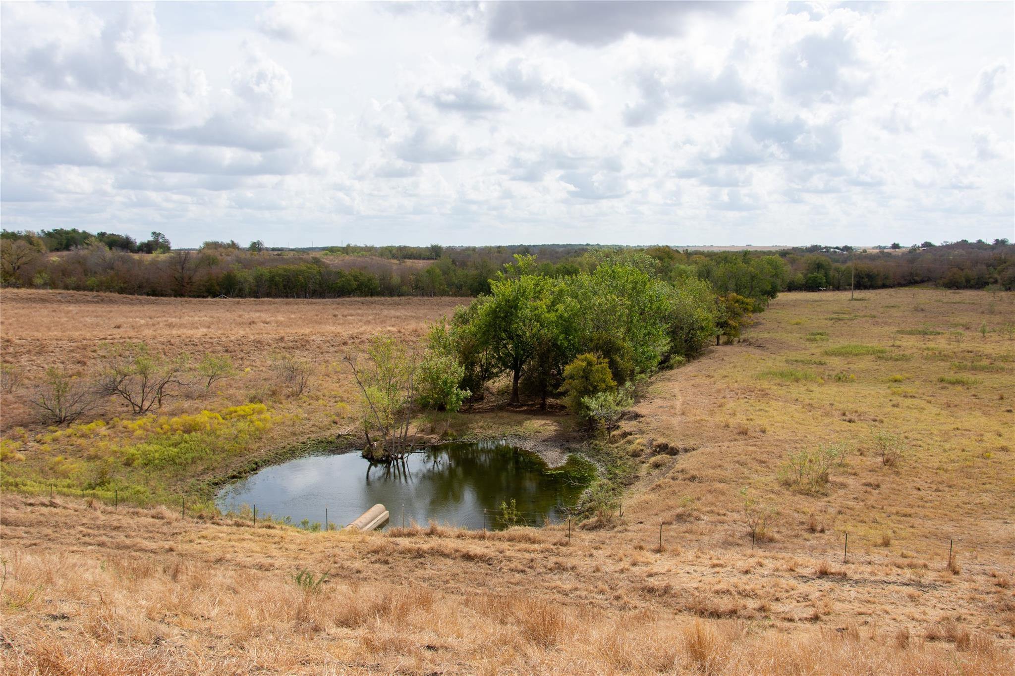 2689 County Road 419 Road Taylor TX 76574