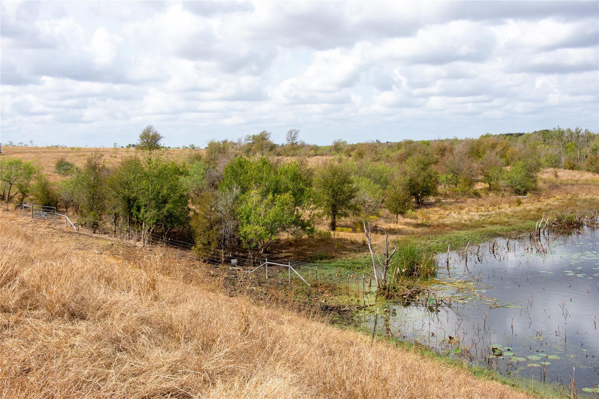 2689 County Road 419 Road Taylor TX 76574