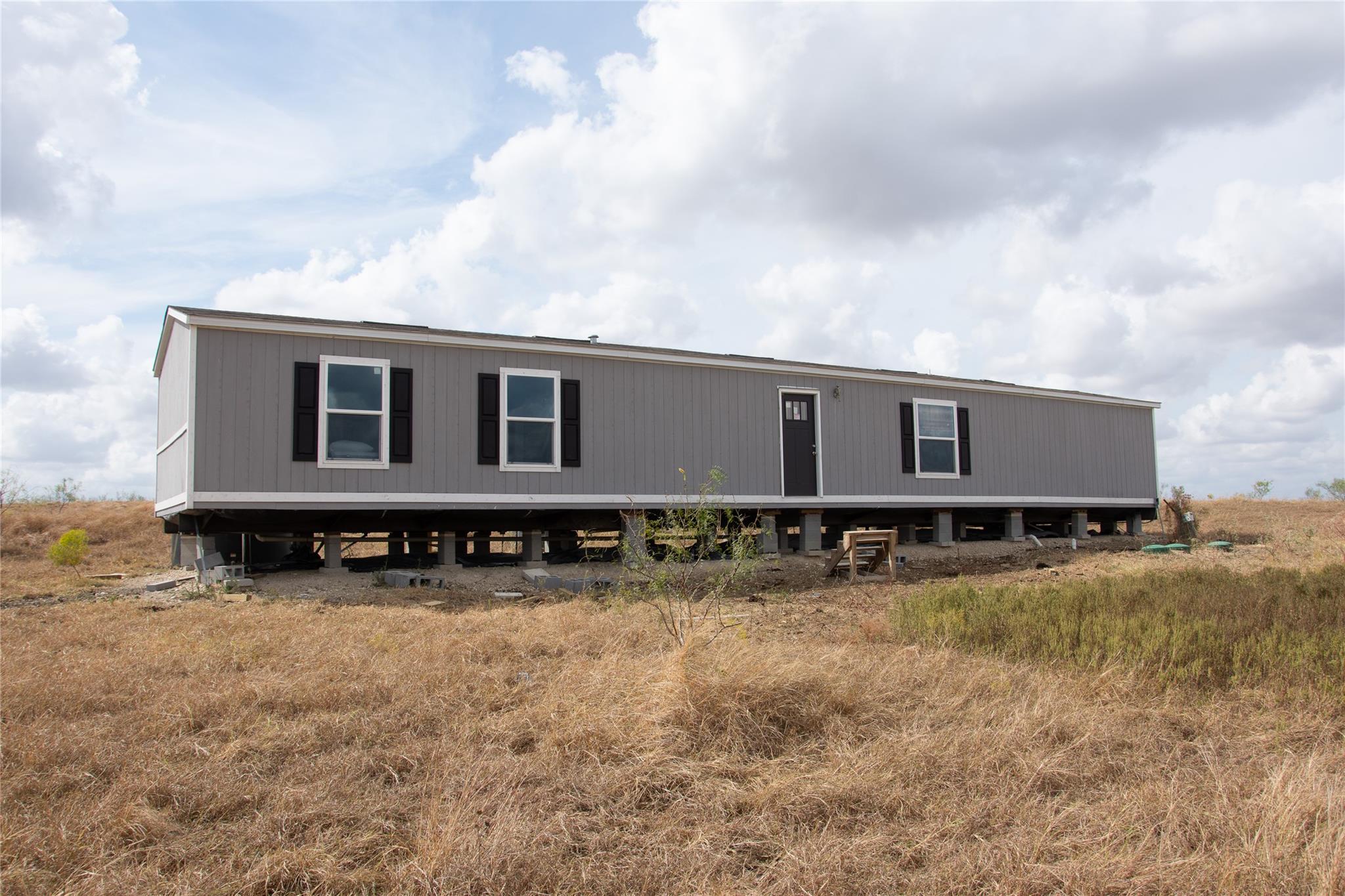 2689 County Road 419 Road Taylor TX 76574