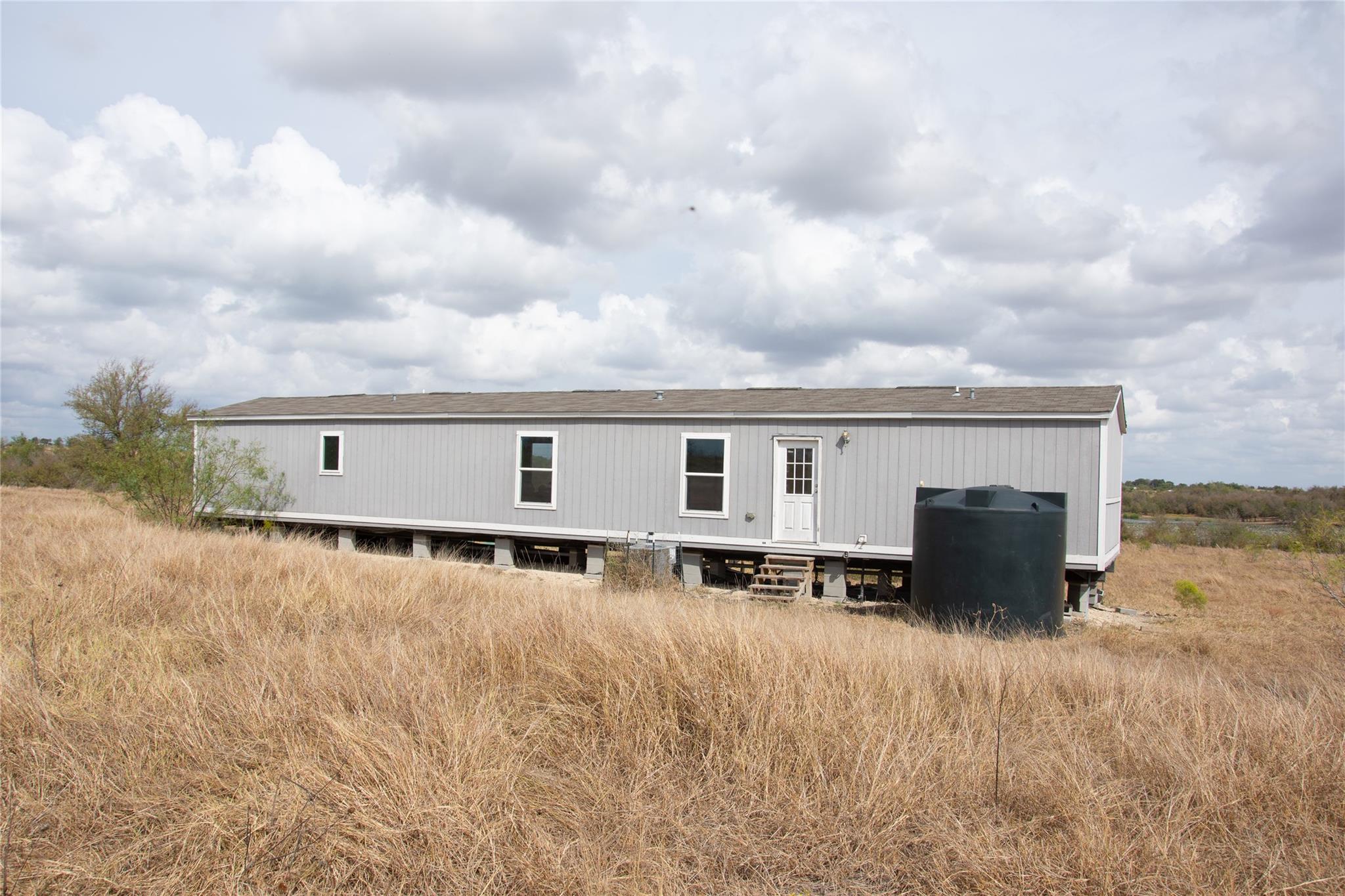 2689 County Road 419 Road Taylor TX 76574