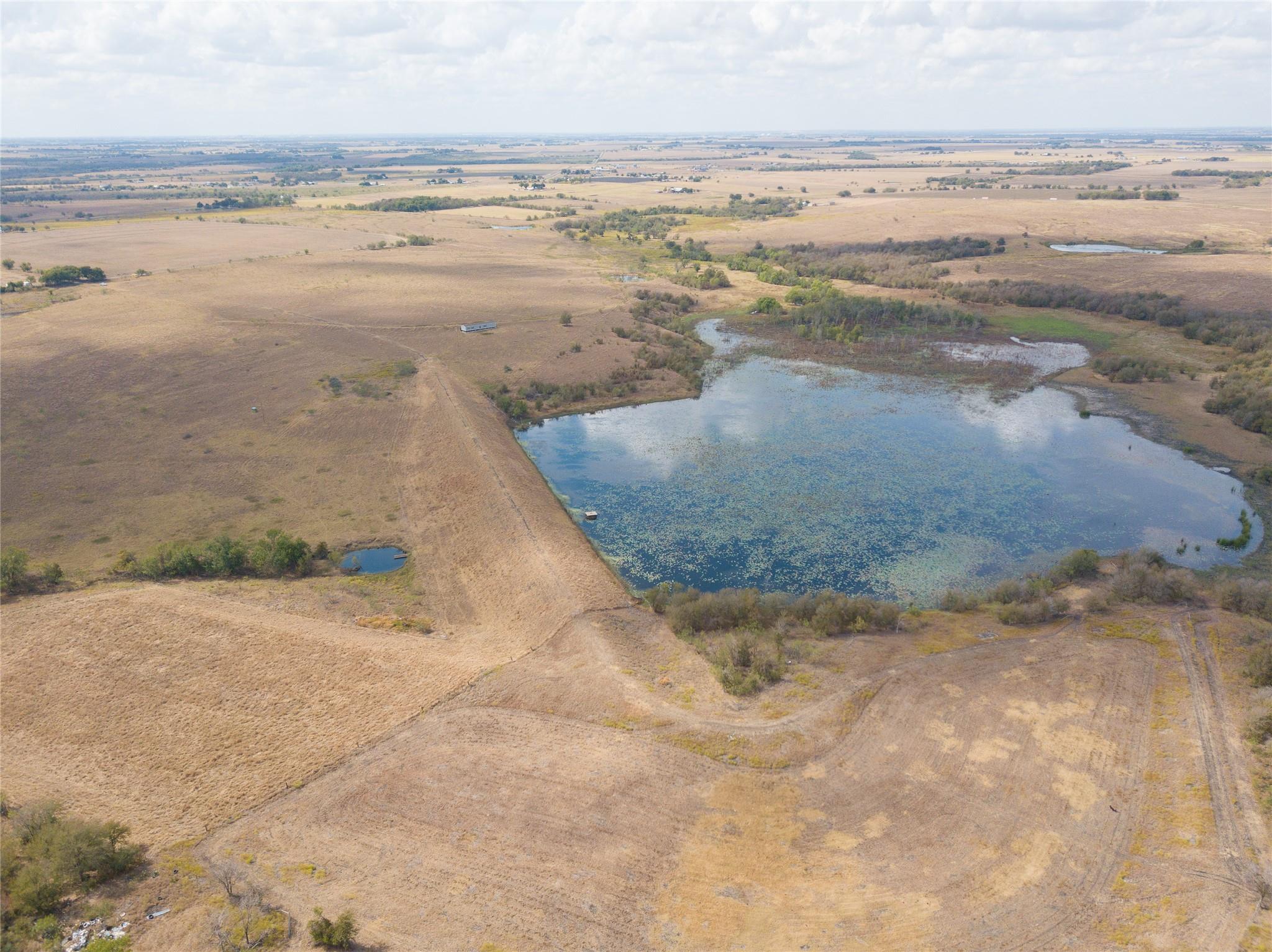 2689 County Road 419 Road Taylor TX 76574