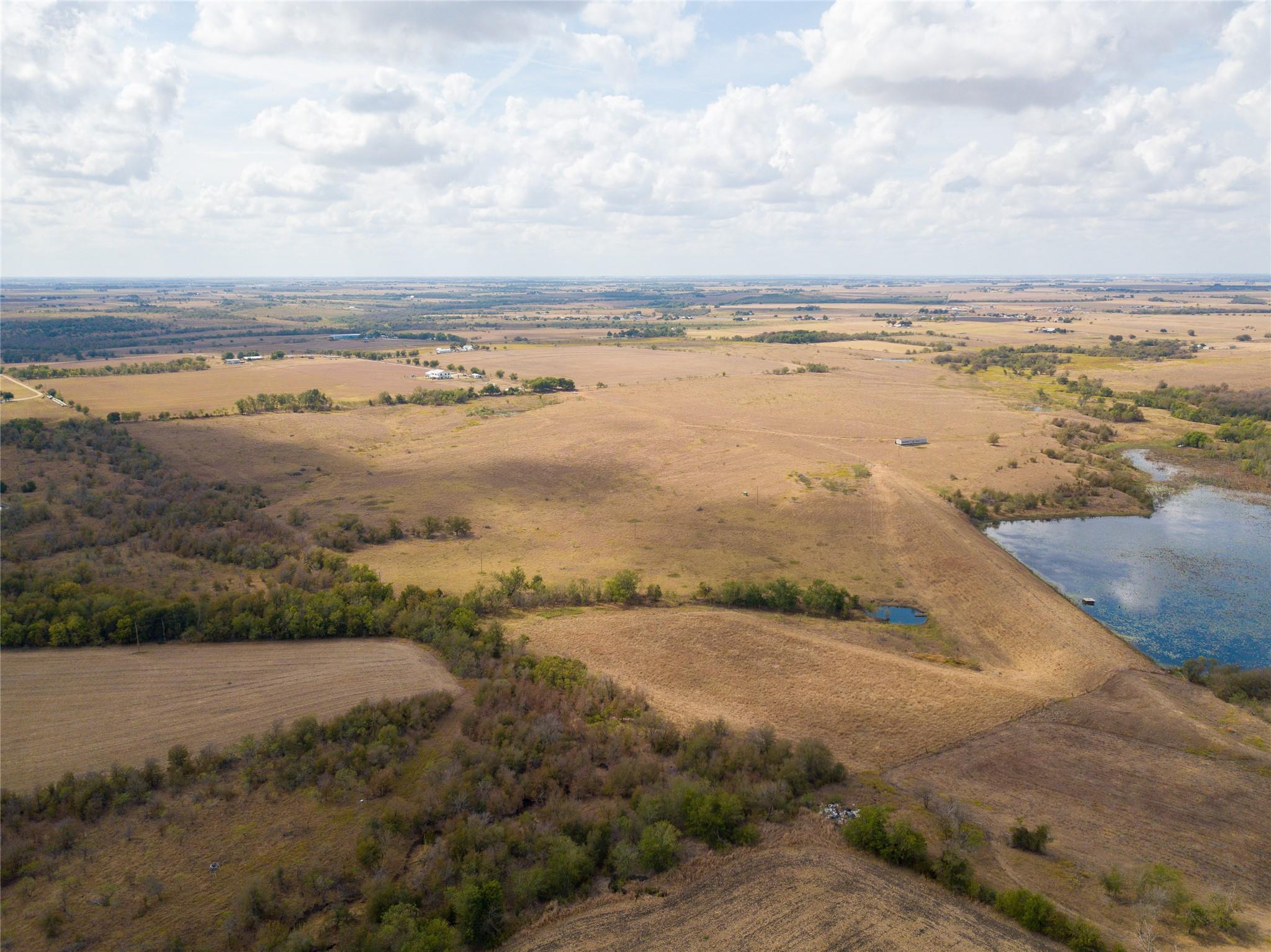 2689 County Road 419 Road Taylor TX 76574