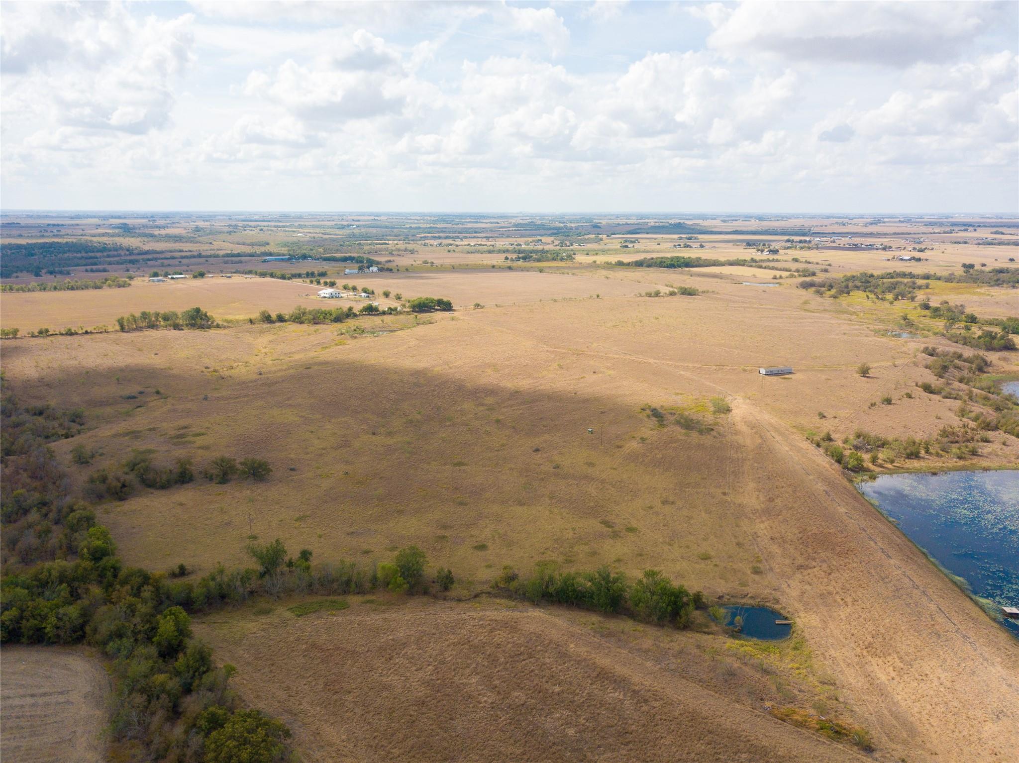 2689 County Road 419 Road Taylor TX 76574