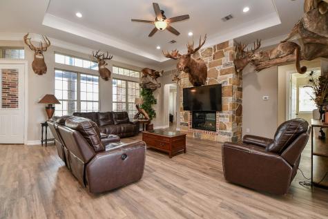 1093 Sunderman Road Alleyton TX 78935