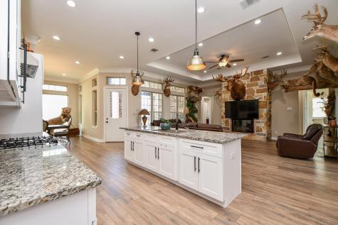 1093 Sunderman Road Alleyton TX 78935