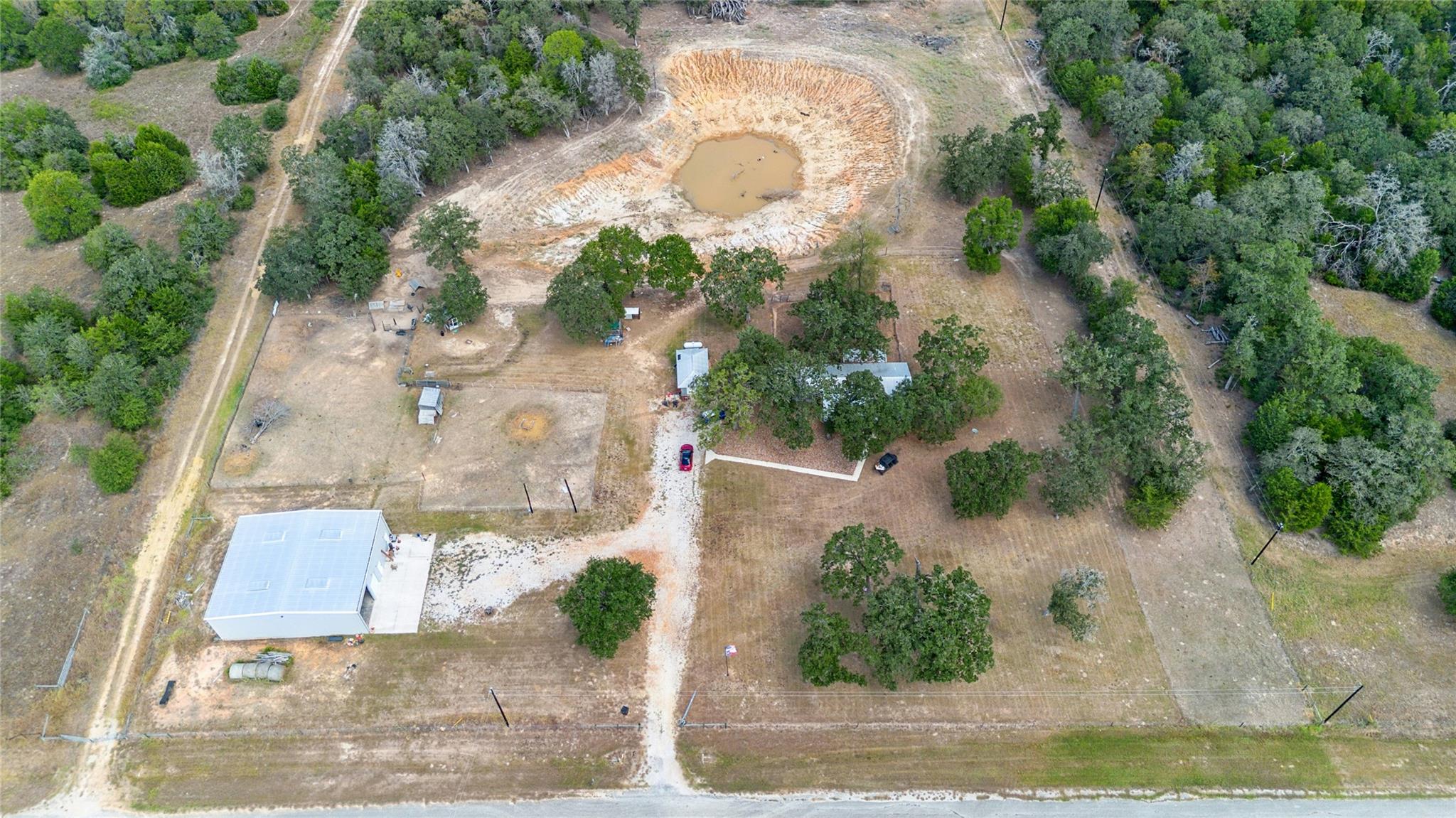 1498 County Road 313 Lexington TX 78947