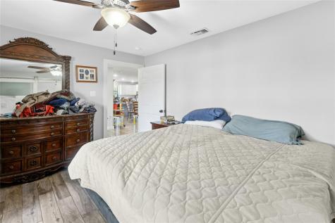 1498 County Road 313 Lexington TX 78947
