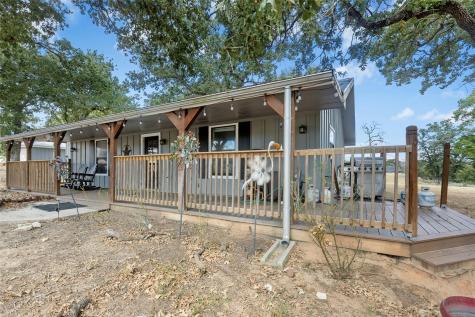 1498 County Road 313 Lexington TX 78947