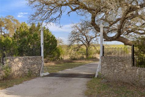 892 Baird Ranch Road Johnson City TX 78636