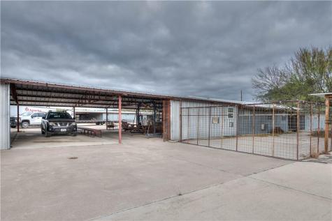 000 Leona Ranch Road Brackettville TX 78832
