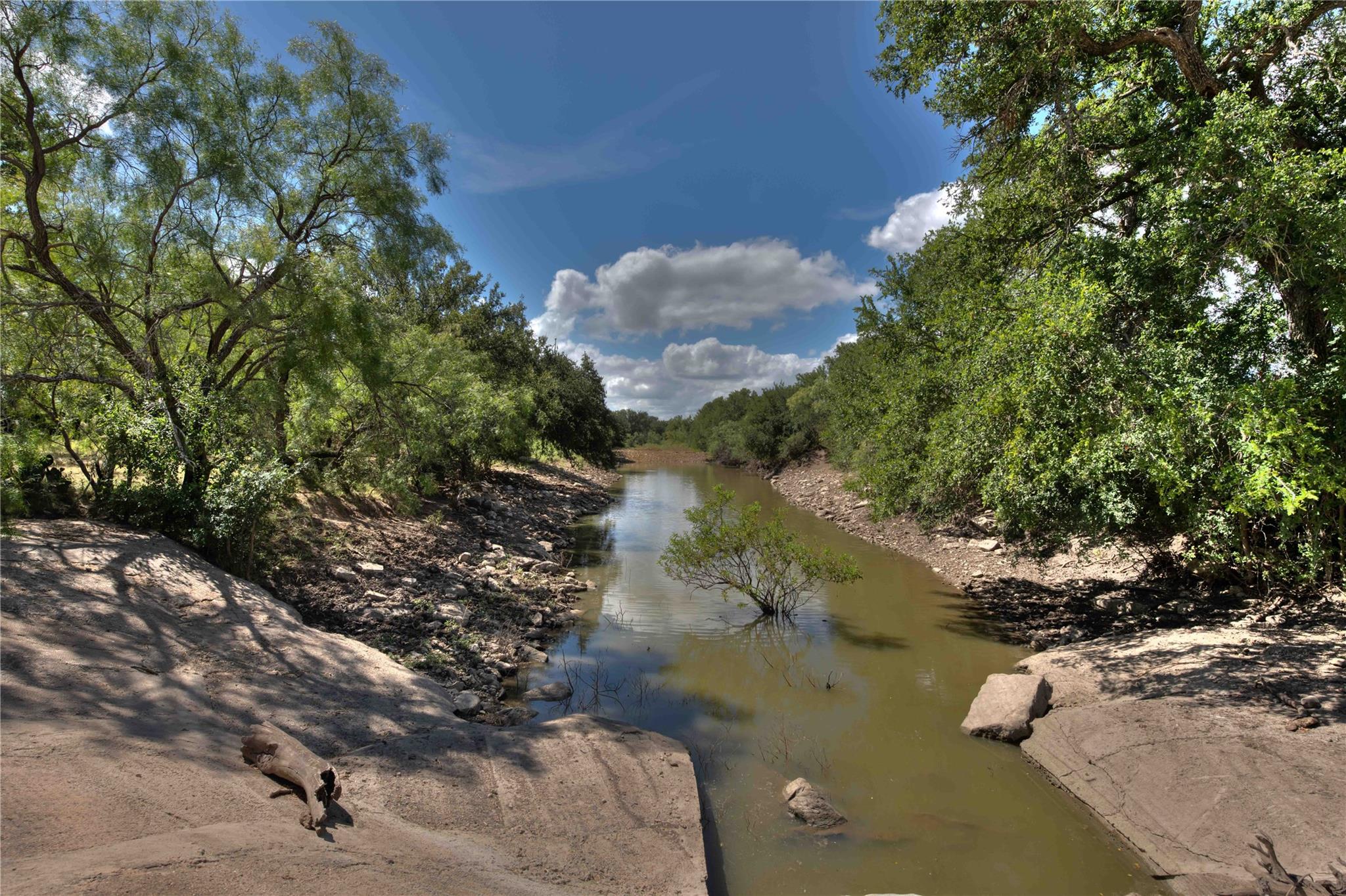 1281 Pr 3740 Coleman TX 76888