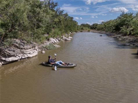 1281 Pr 3740 Coleman TX 76888