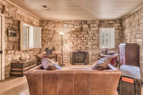 1281 Pr 3740 Coleman TX 76888