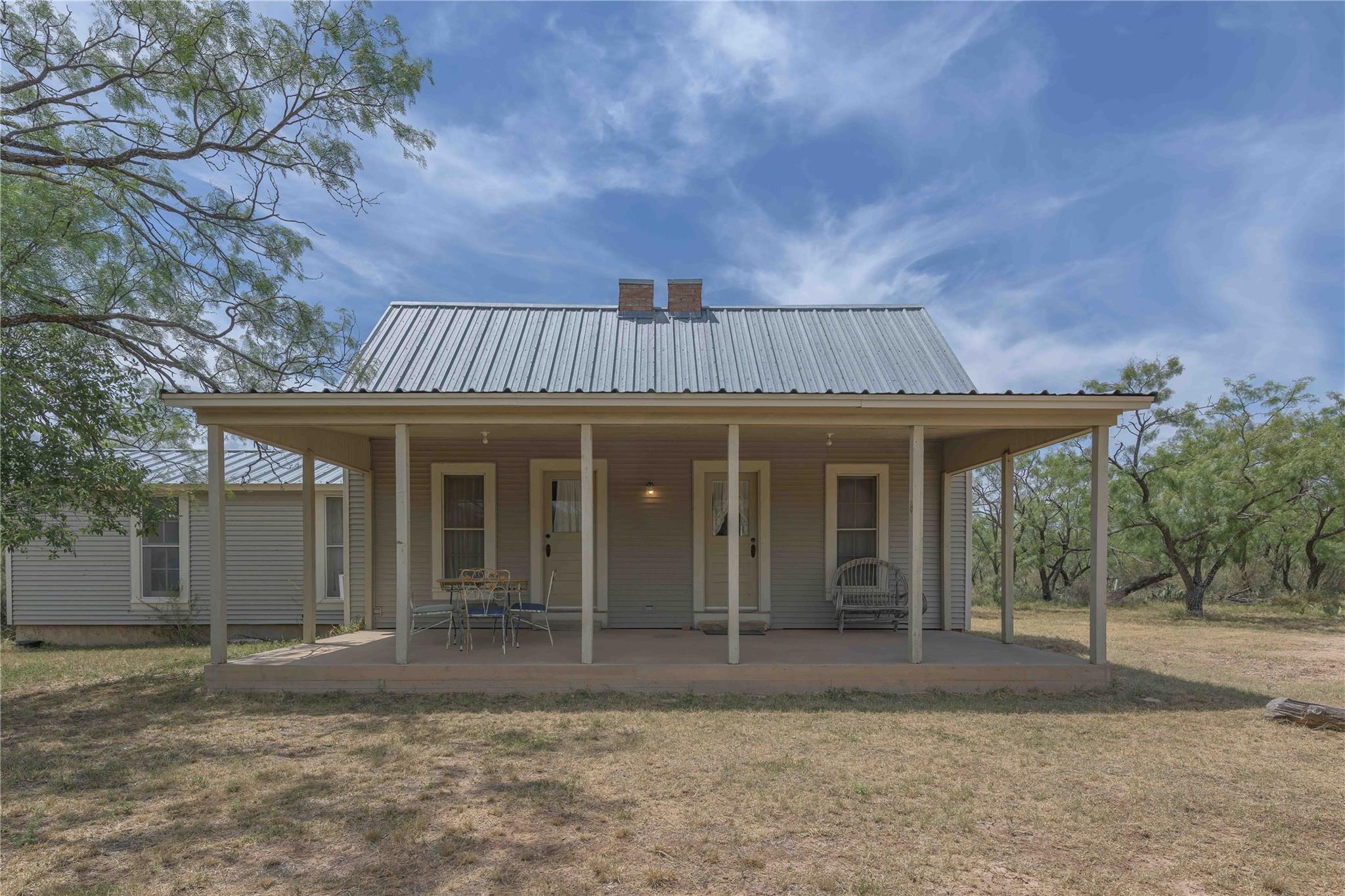 1281 Pr 3740 Coleman TX 76888