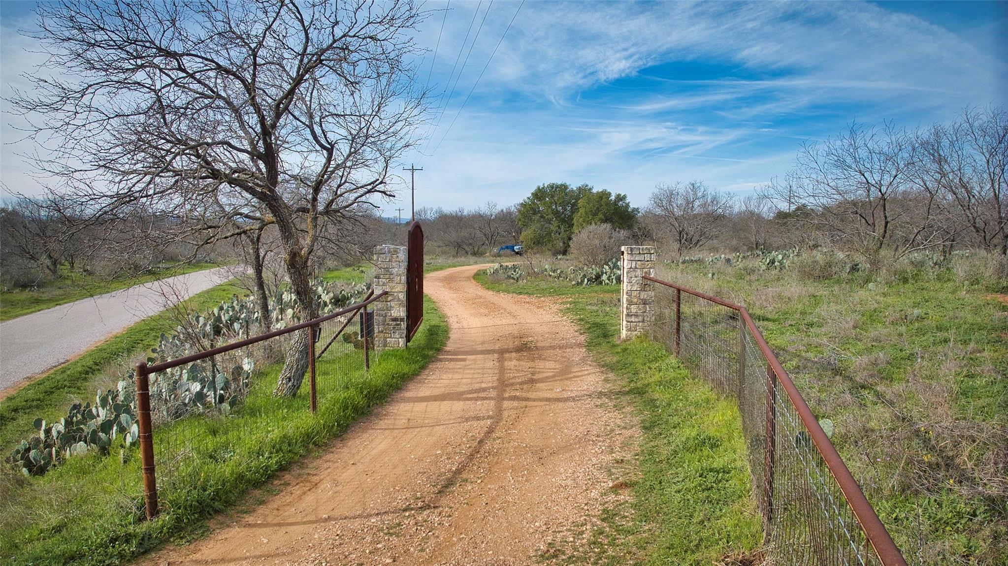 701 Cr 316 Llano TX 78643