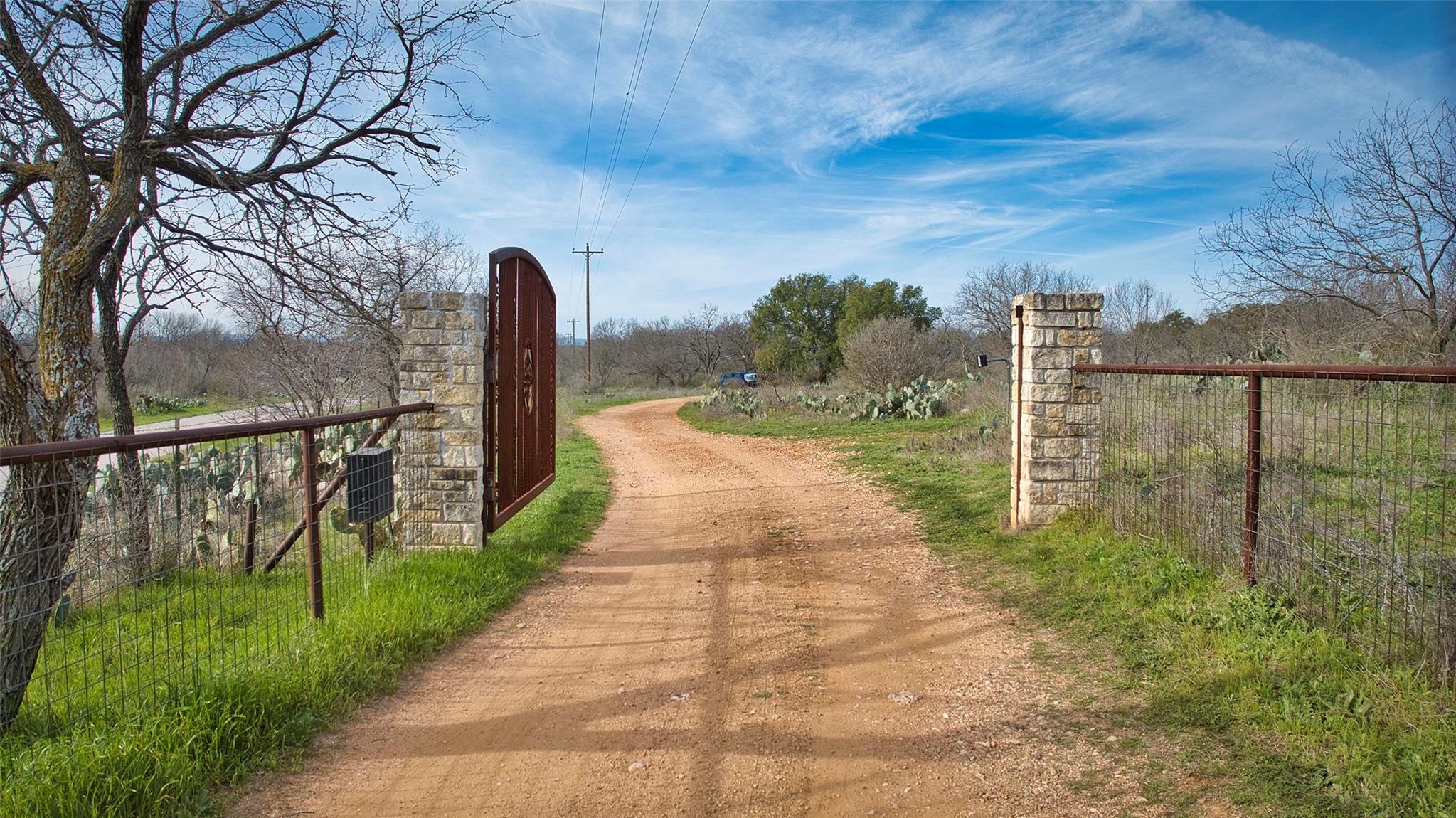 701 Cr 316 Llano TX 78643