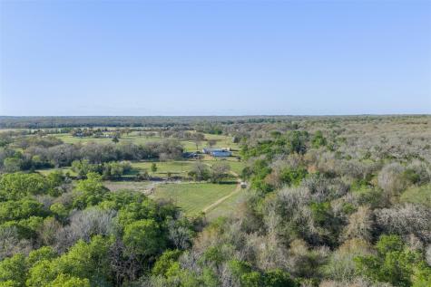 2313 E Us Highway 79 Rockdale TX 76567