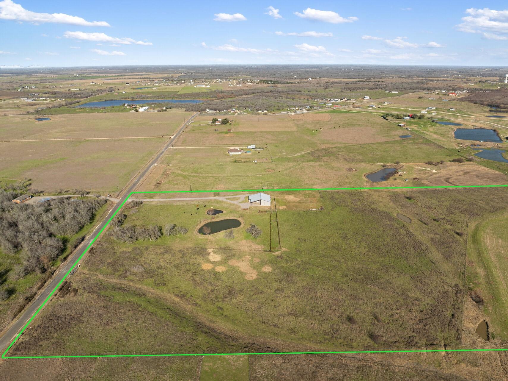 700 County Road 466 Elgin TX 78621
