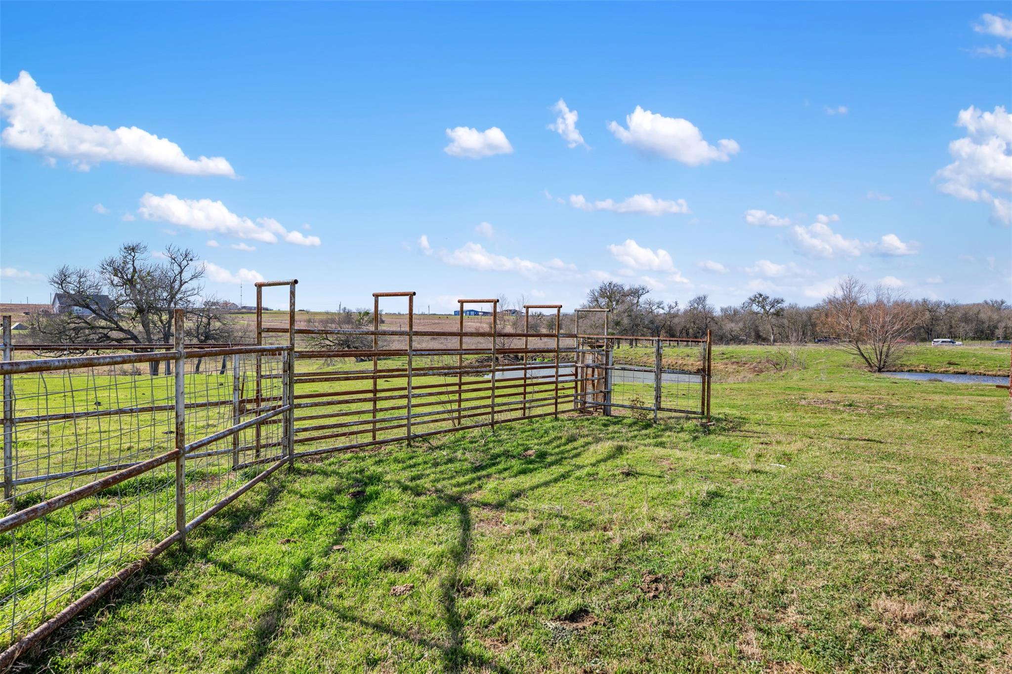 700 County Road 466 Elgin TX 78621