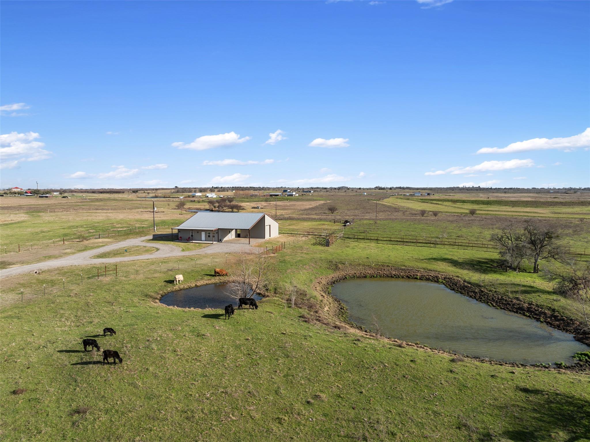700 County Road 466 Elgin TX 78621