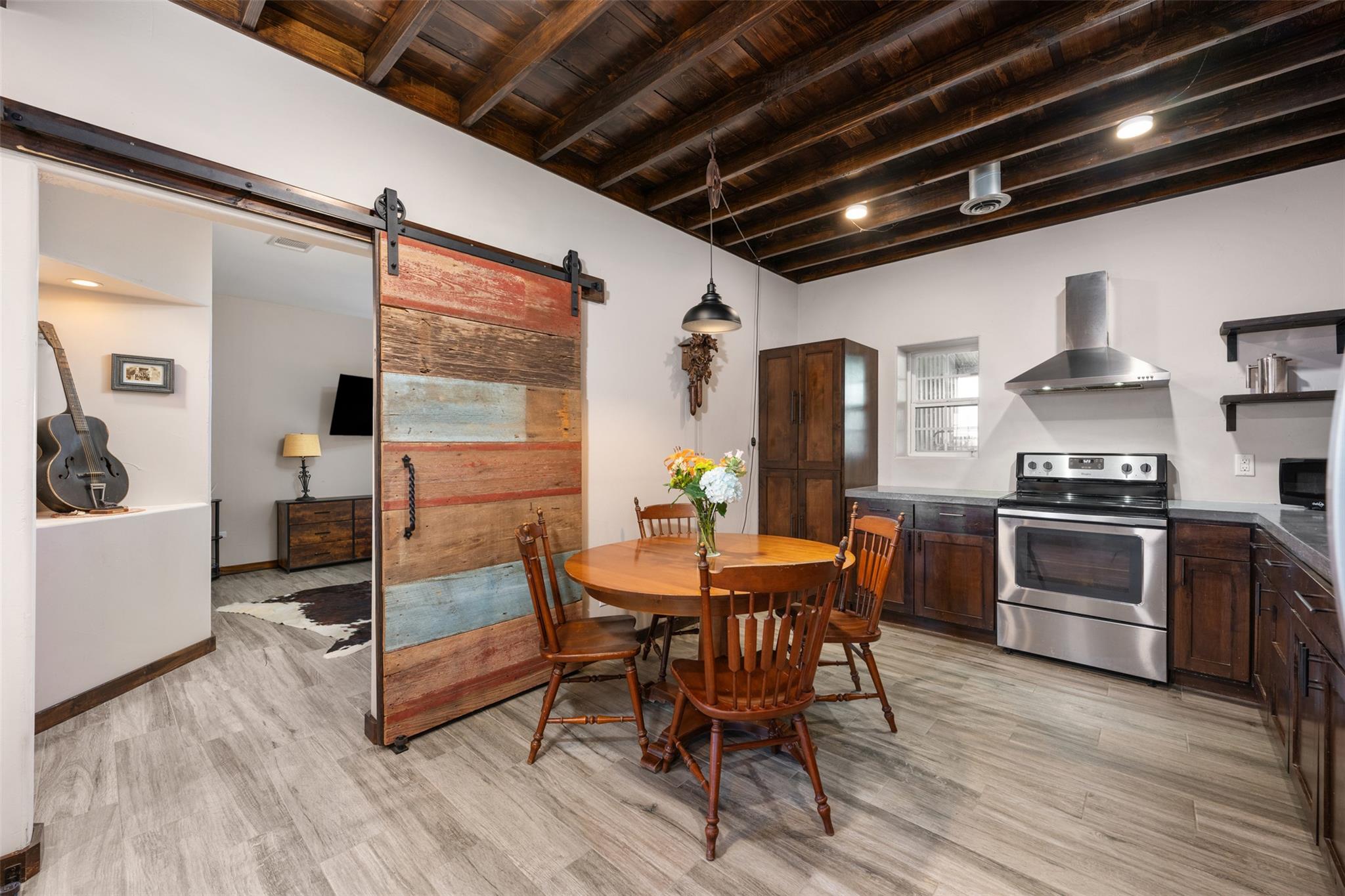 700 County Road 466 Elgin TX 78621