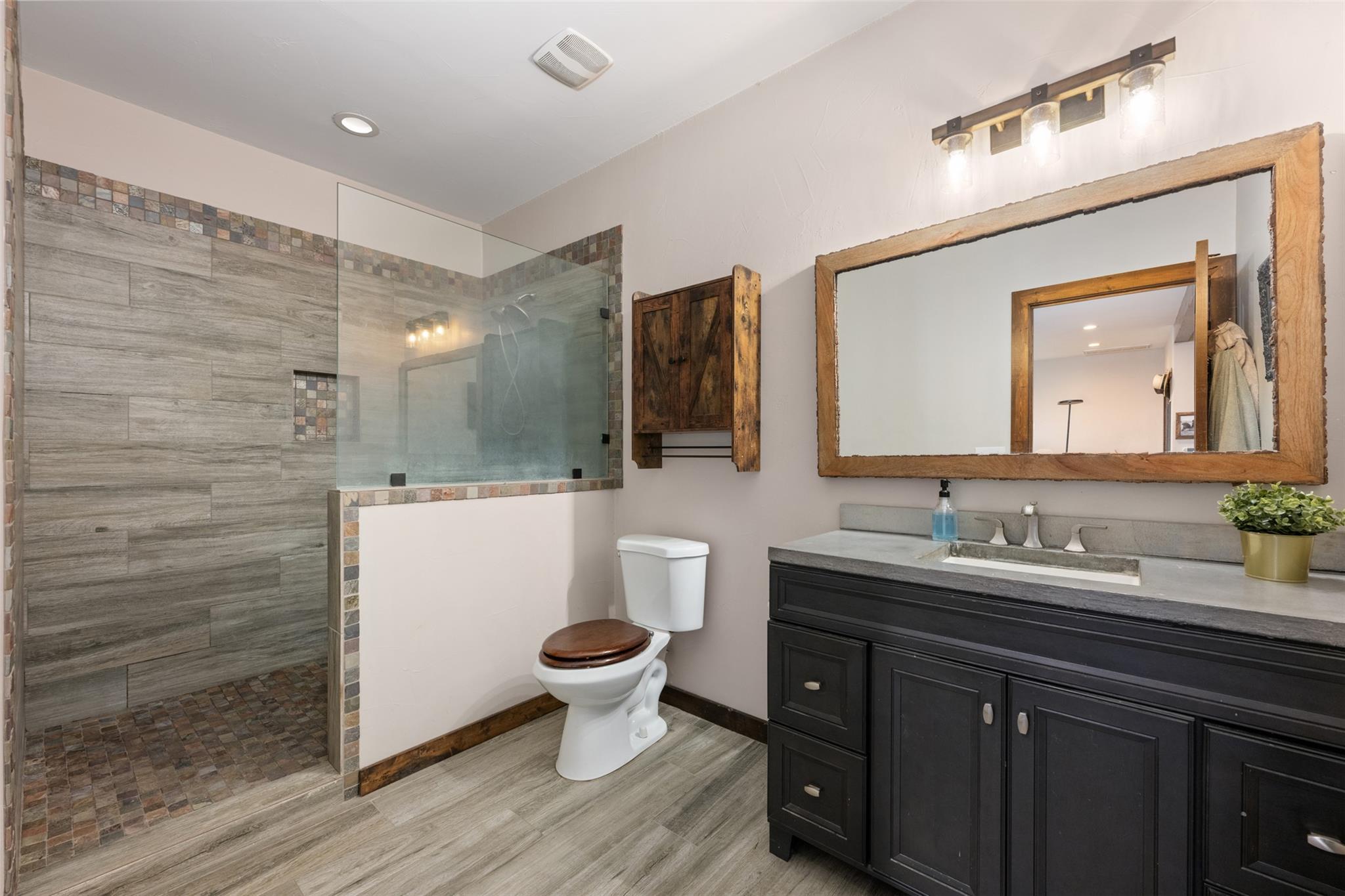 700 County Road 466 Elgin TX 78621