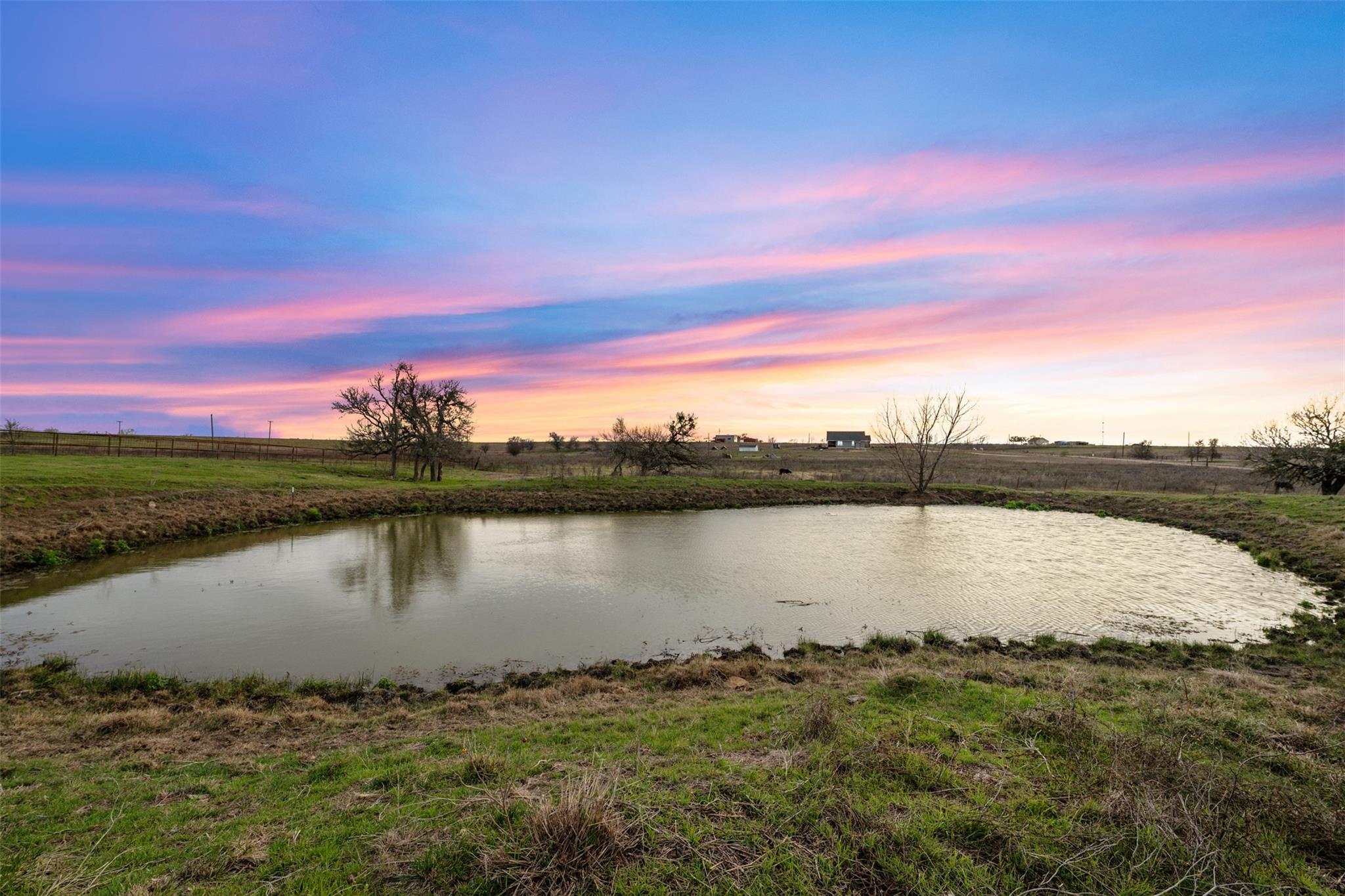 700 County Road 466 Elgin TX 78621