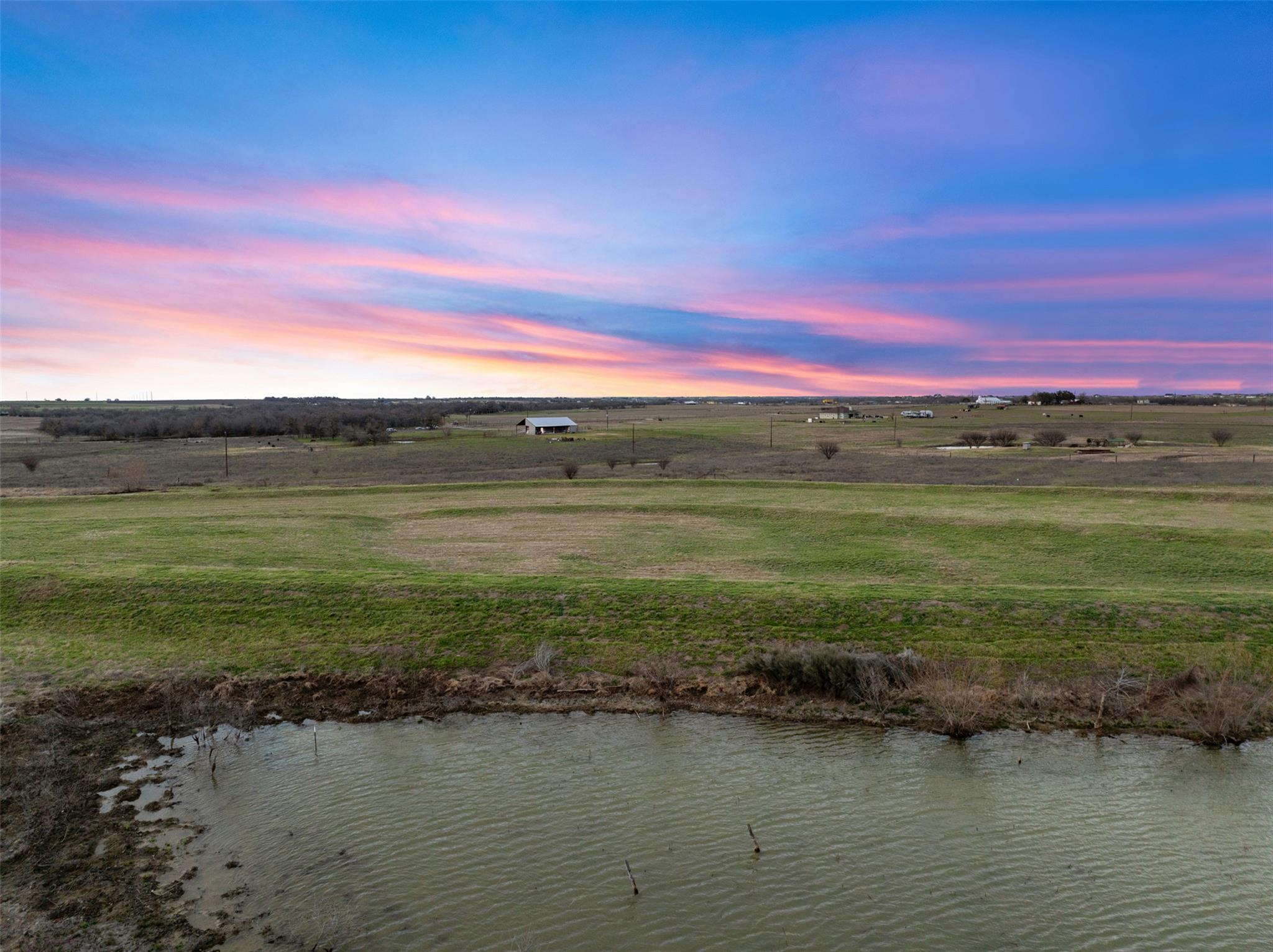 700 County Road 466 Elgin TX 78621