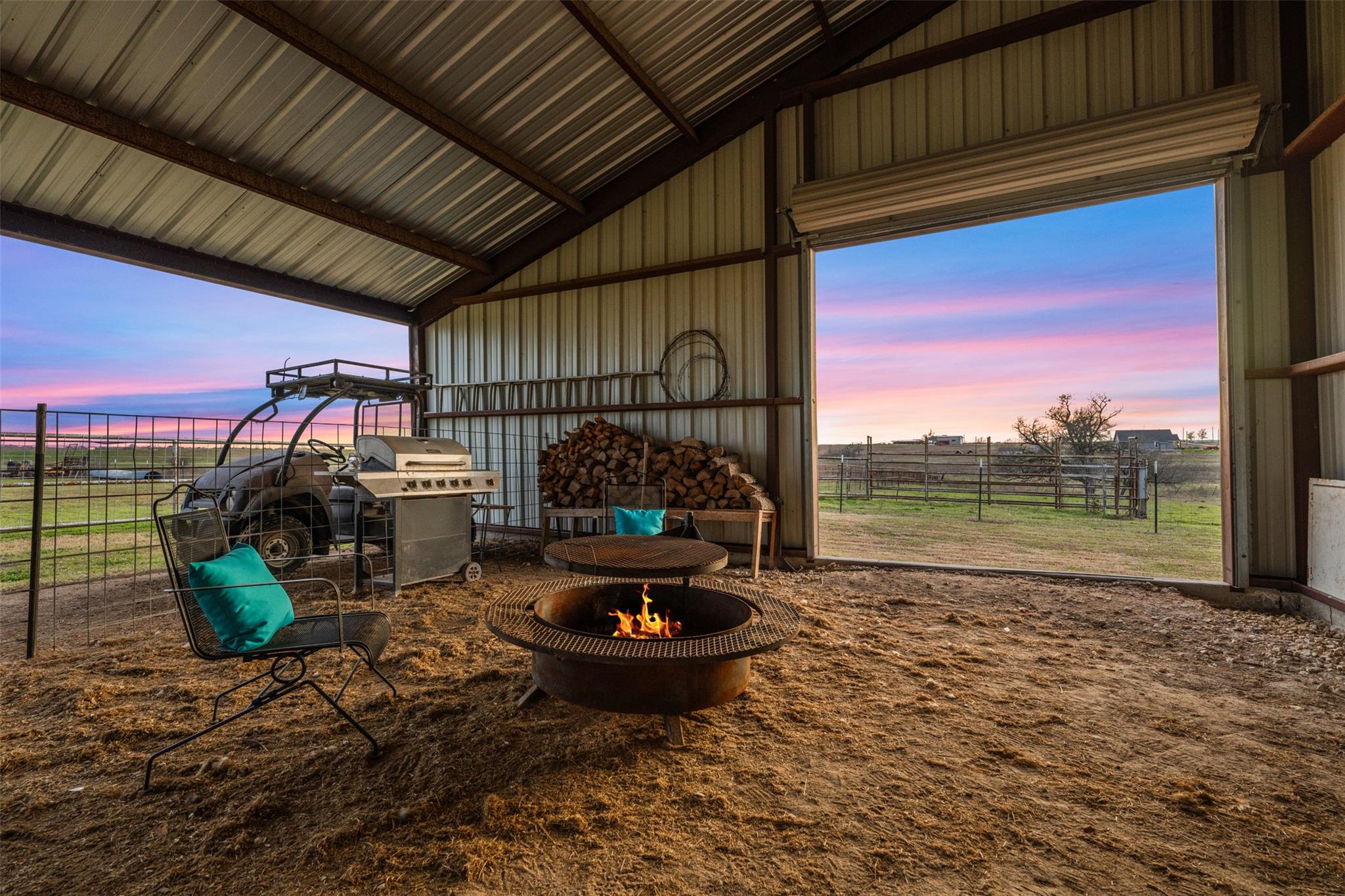 700 County Road 466 Elgin TX 78621