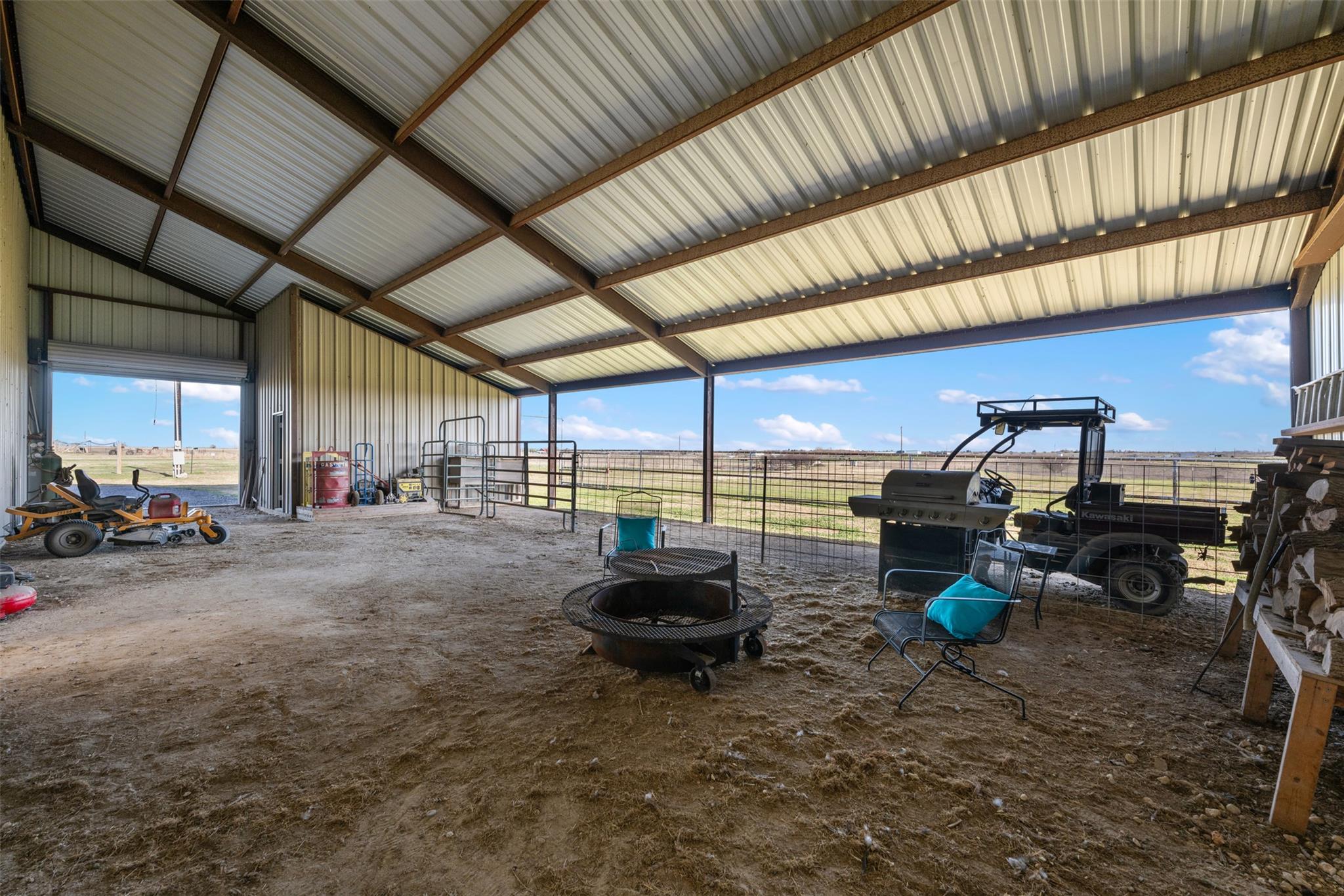700 County Road 466 Elgin TX 78621