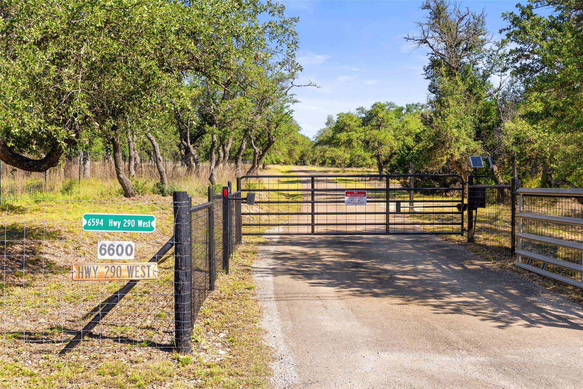 6590 Us 290 Dripping Springs TX 78620