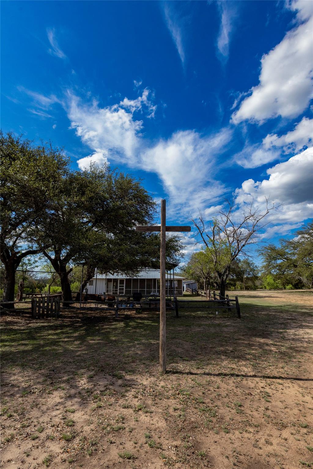 9939 County Road 404 Spicewood TX 78669