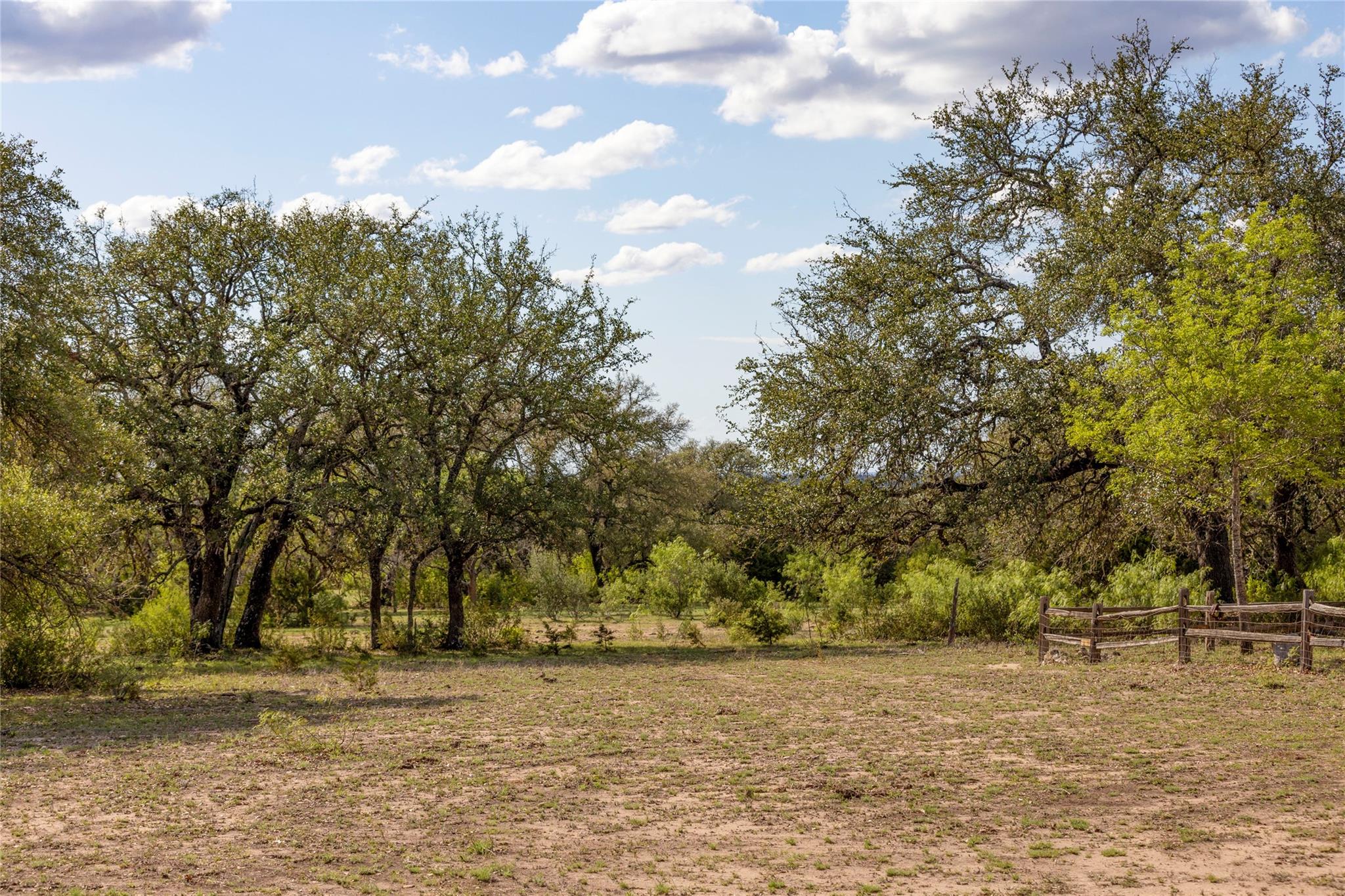 9939 County Road 404 Spicewood TX 78669