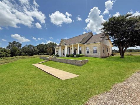 1611 W Fm 696 Lexington TX 78947