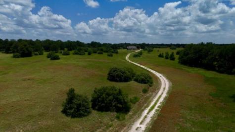 1611 W Fm 696 Lexington TX 78947