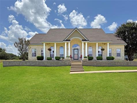 1611 W Fm 696 Lexington TX 78947