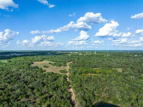399 Seals Creek Road Lockhart TX 78644
