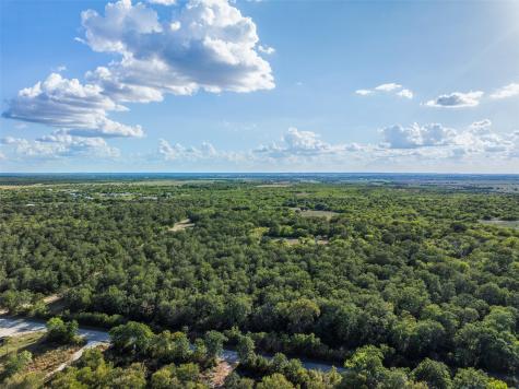 399 Seals Creek Road Lockhart TX 78644