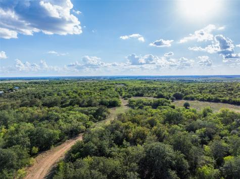 399 Seals Creek Road Lockhart TX 78644