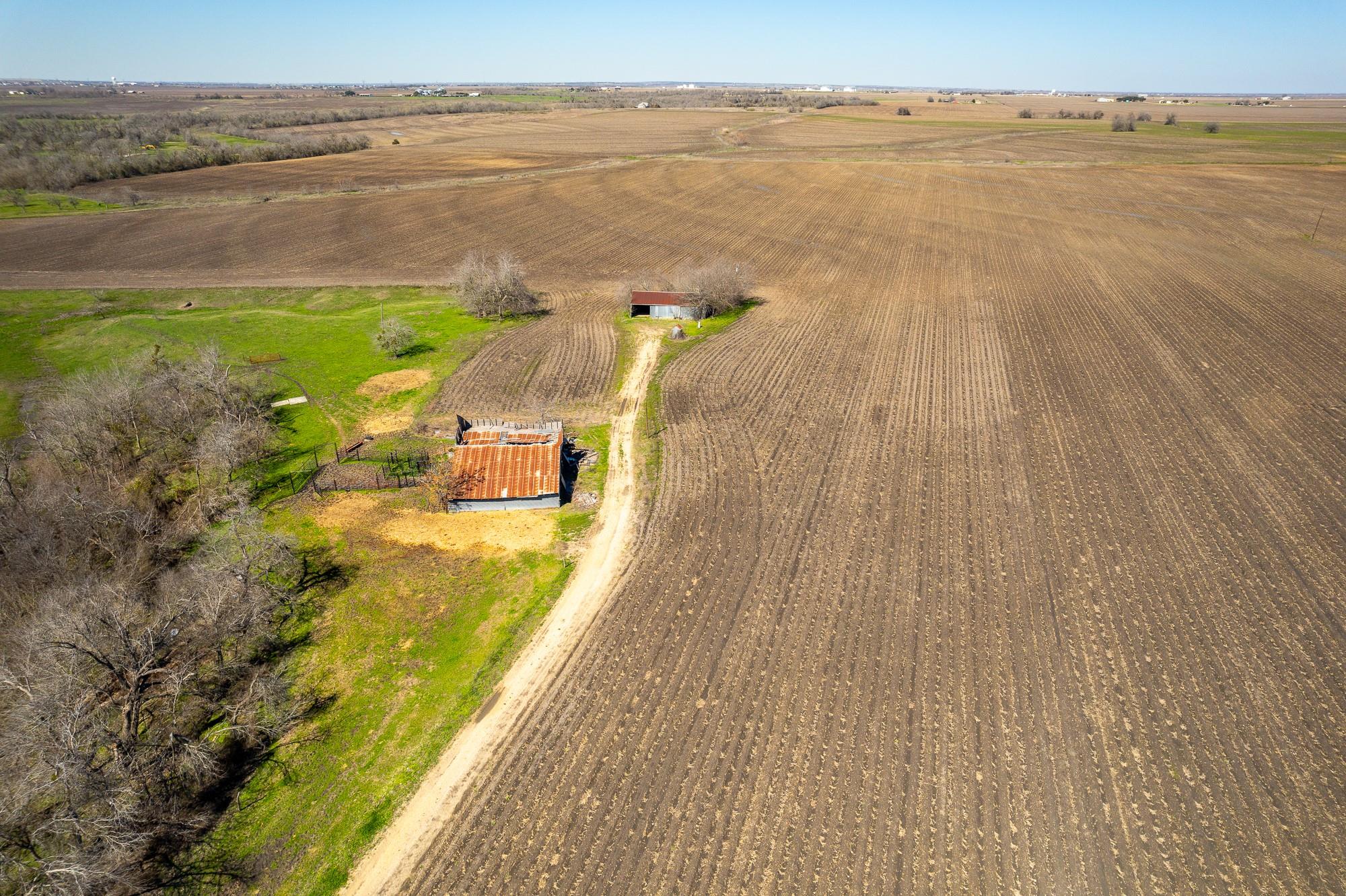 901 County Road 398 Taylor TX 76574