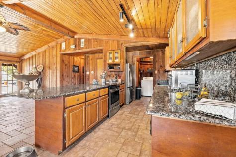 2102 Private Road 1377 Lampasas TX 76550